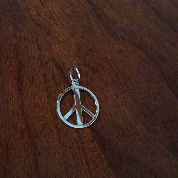 World of charms Peace charm - Picture 1 of 5